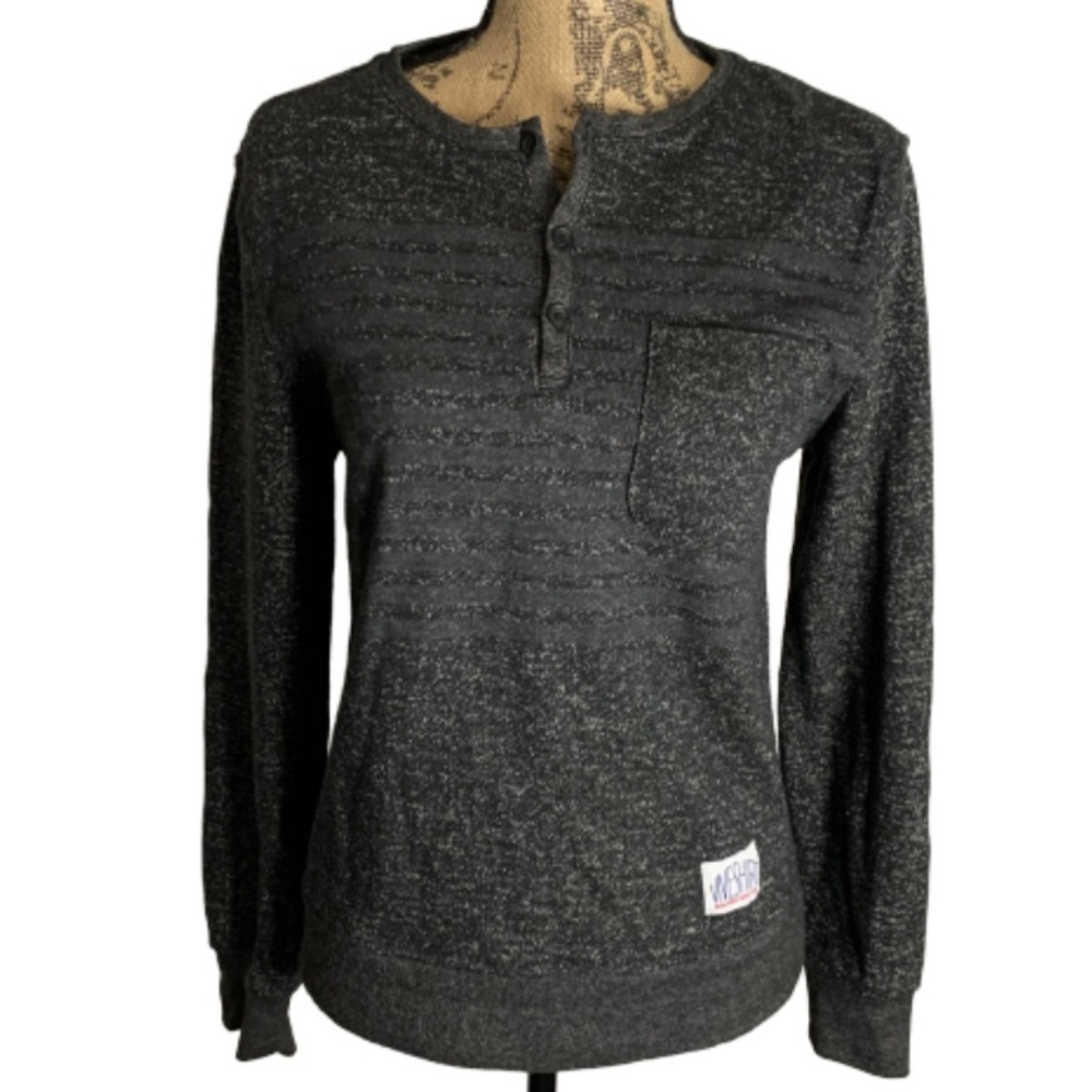 Viveshirts heather grey button sweater